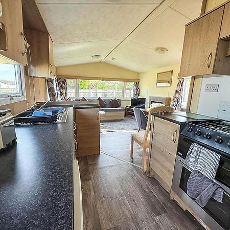 Lovely 6 Berth Caravan At Sunnydale Holiday Park Ref 35375S Louth  Eksteriør billede