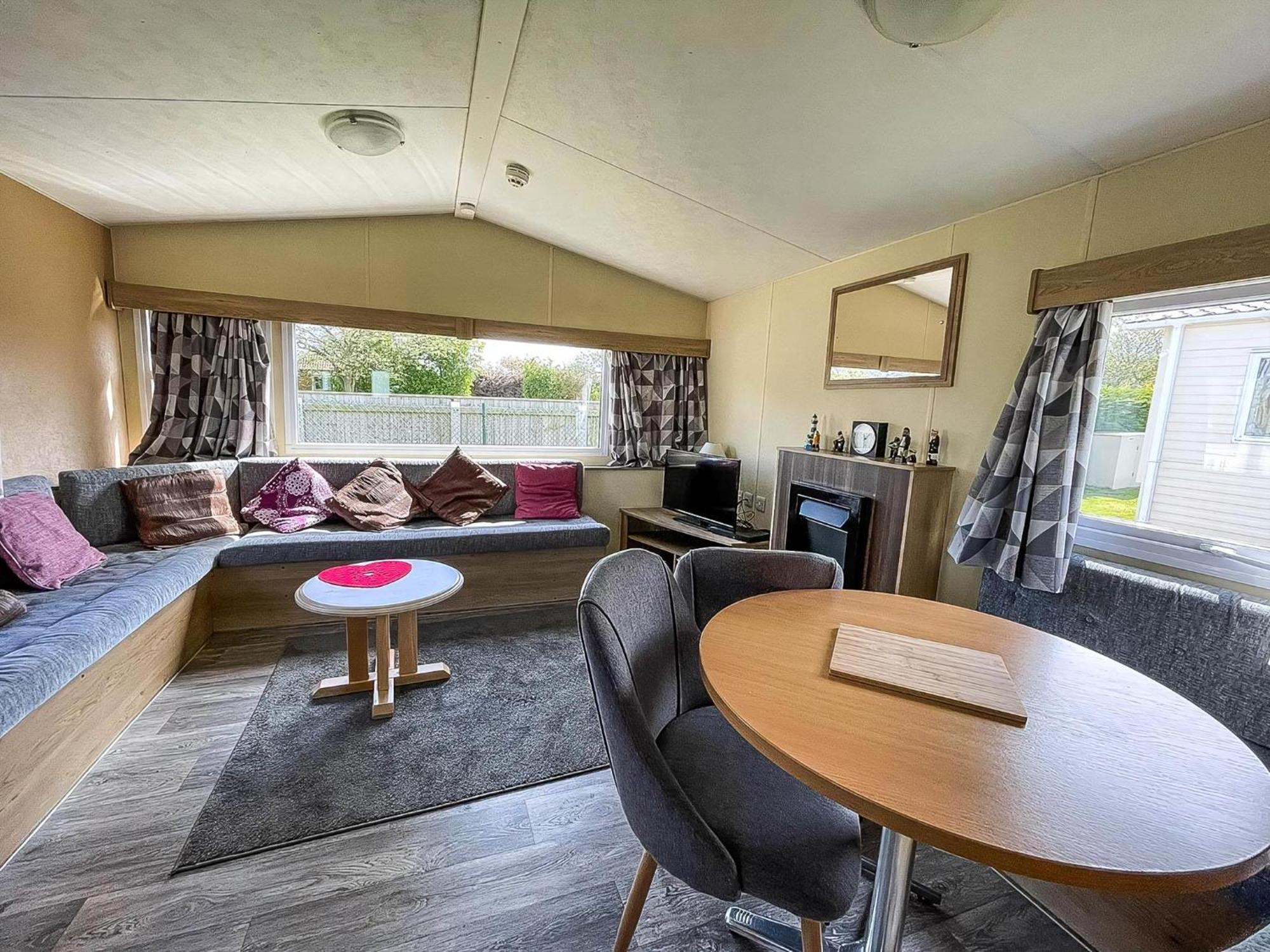 Lovely 6 Berth Caravan At Sunnydale Holiday Park Ref 35375S Louth  Eksteriør billede
