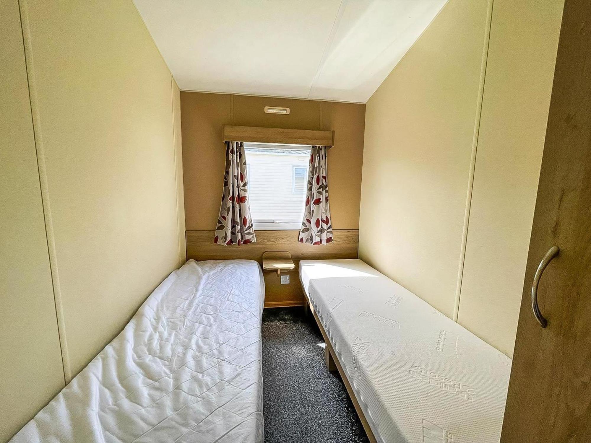 Lovely 6 Berth Caravan At Sunnydale Holiday Park Ref 35375S Louth  Eksteriør billede